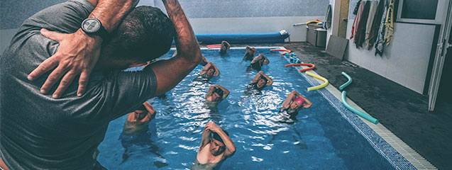 Ejercicio en piscina para el dolor de espalda crónico