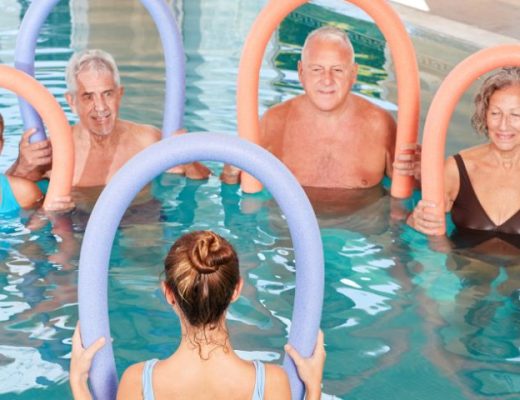 Fitness acuático para la tercera edad